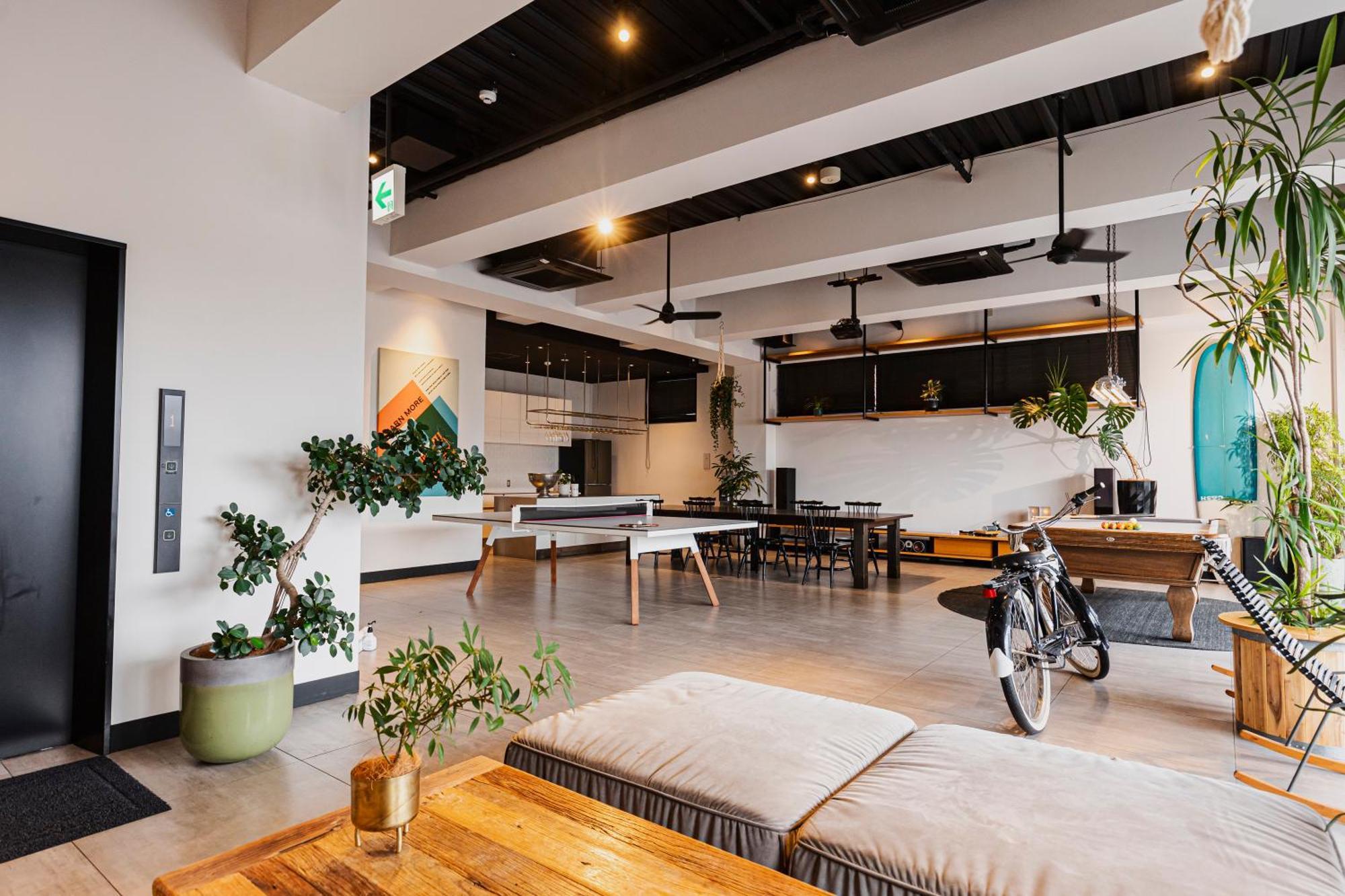 H Hotel Фукуока Экстерьер фото